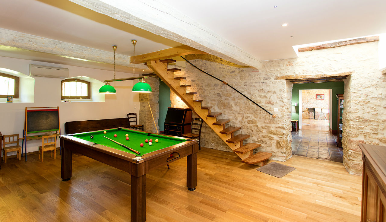 salle jeux et billard maison de caractère location grande capacité