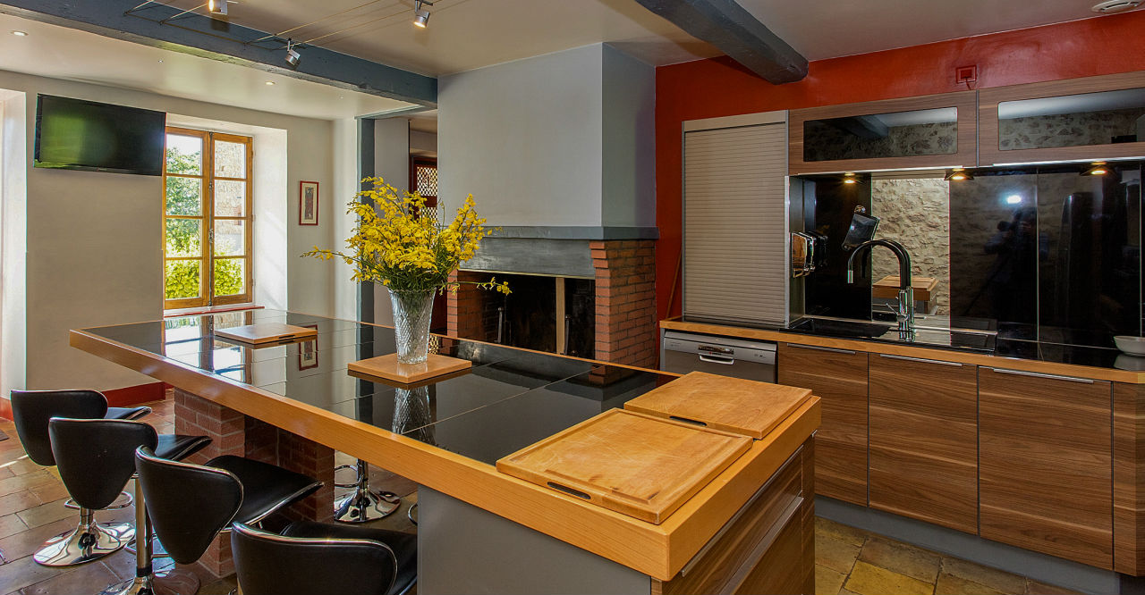 cuisine prestige dans location de charme france sud anguyales