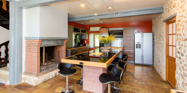 cuisine equipée de luxe dans demeure de prestige midi pyrénées